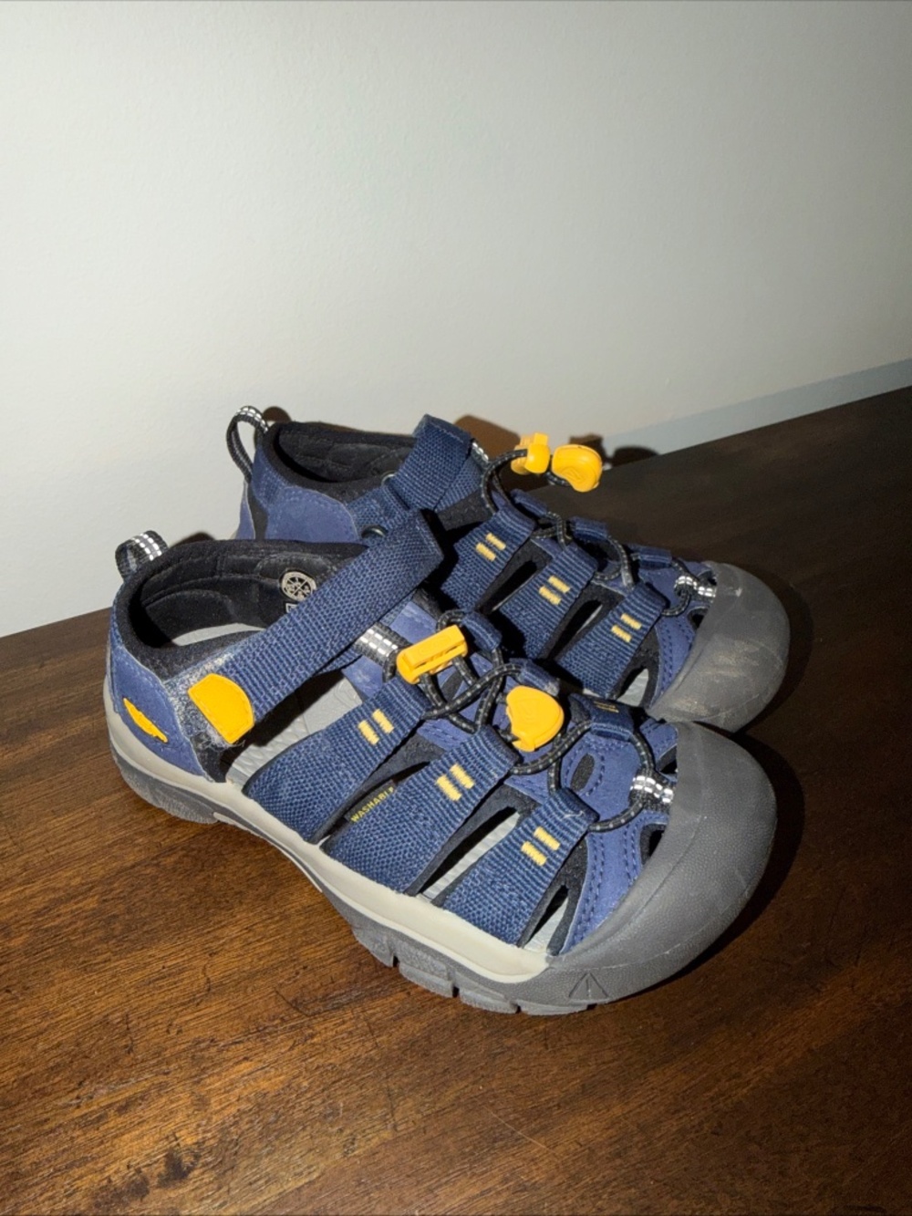 Keen Newport H2 Kids Waterproof Sandals Navy Blue Yellow Size 1